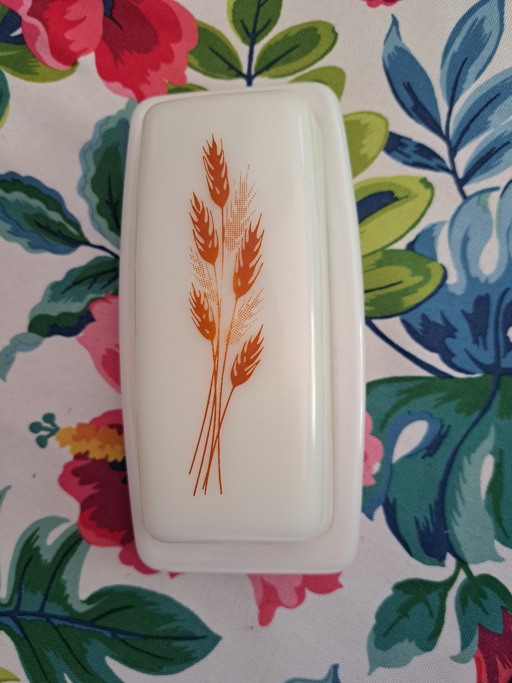 vintage Pyrex Autumn Harvest Wheat covered butter dish